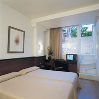 2 photo hotel BALMES HOTEL, Barcelona, Spain